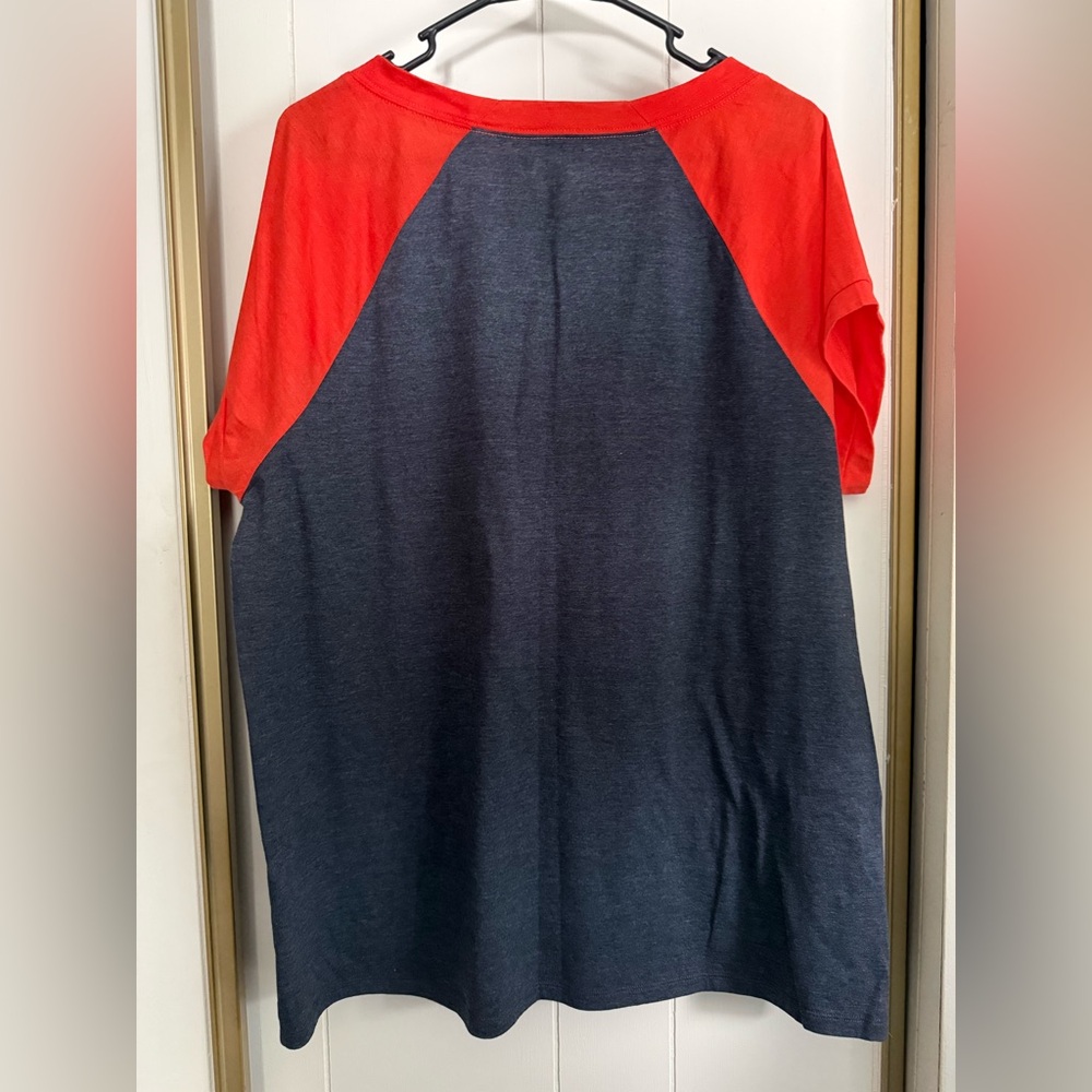 NWOT Torrid MLB Detroit Tigers Classic Fit Cotton Raglan V-Neck Tee size 1 - Picture 5 of 7